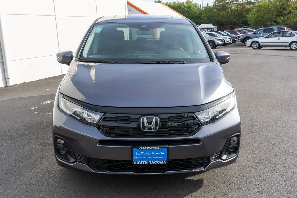 New 2026 Honda Odyssey Touring image 3