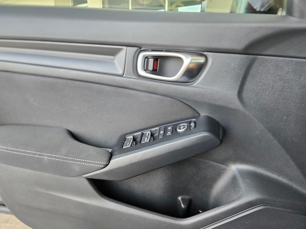 Certified 2024 Honda Civic Sport image 21