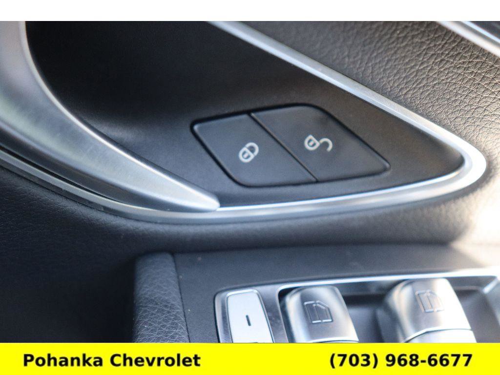 Used 2020 Mercedes-Benz C 300 4MATIC Sedan image 24