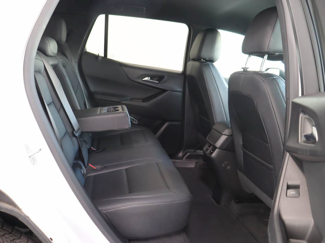 Certified 2025 Chevrolet Equinox LT w/ Convenience Package II AWD/4WD image 18