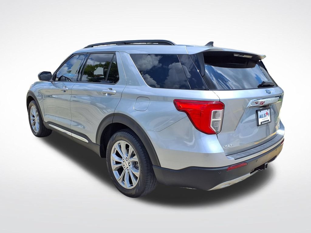 Used 2023 Ford Explorer XLT w/ Equipment Group 202A RWD image 11
