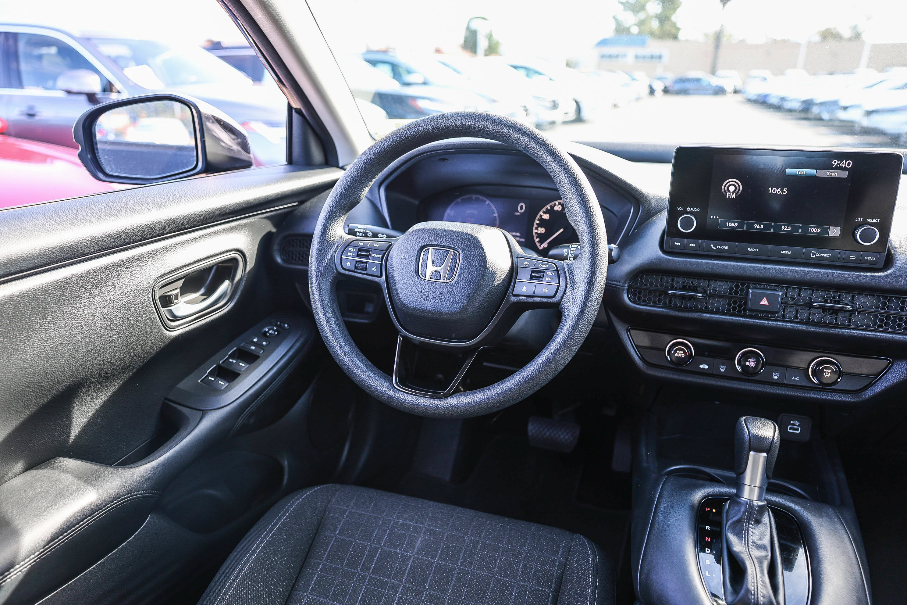 Certified 2025 Honda HR-V LX image 5