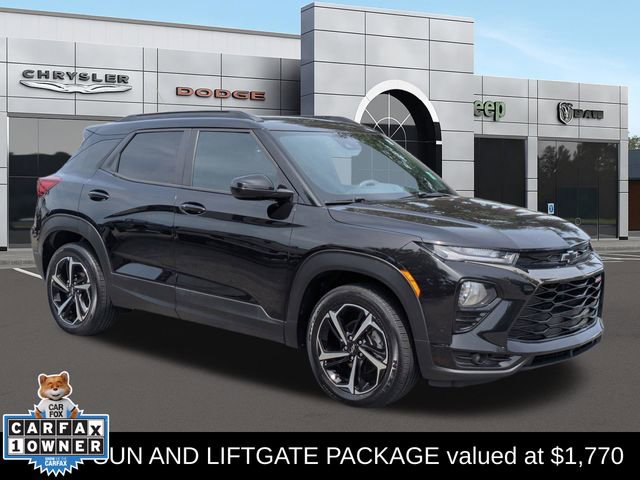 Used 2021 Chevrolet TrailBlazer RS w/ Sun and Liftgate Package AWD/4WD image 1