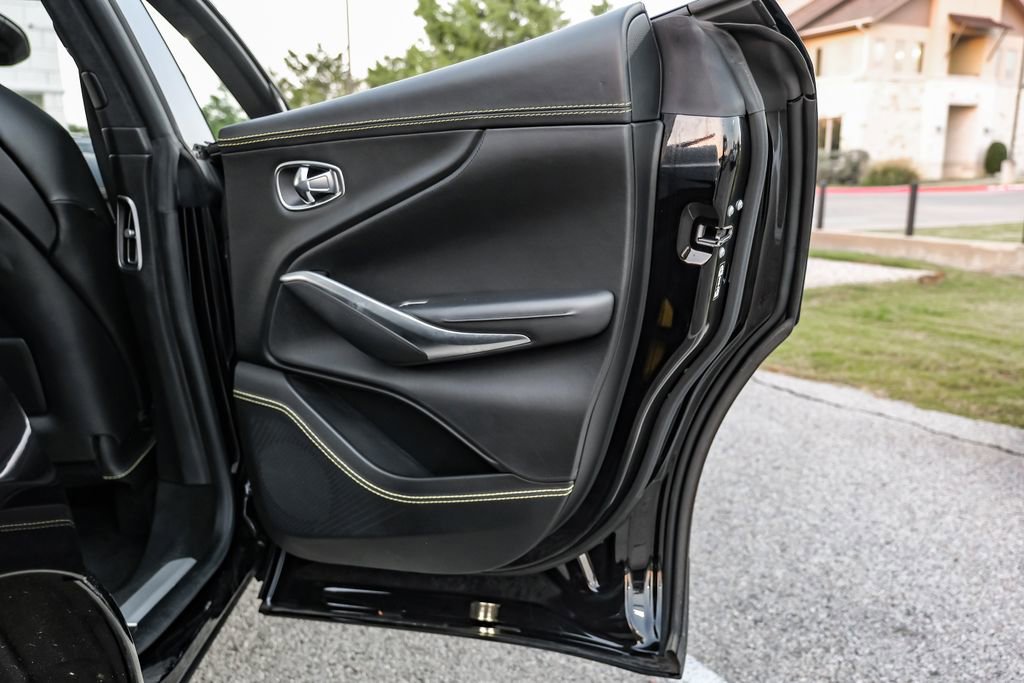 Used 2021 Aston Martin DBX image 50