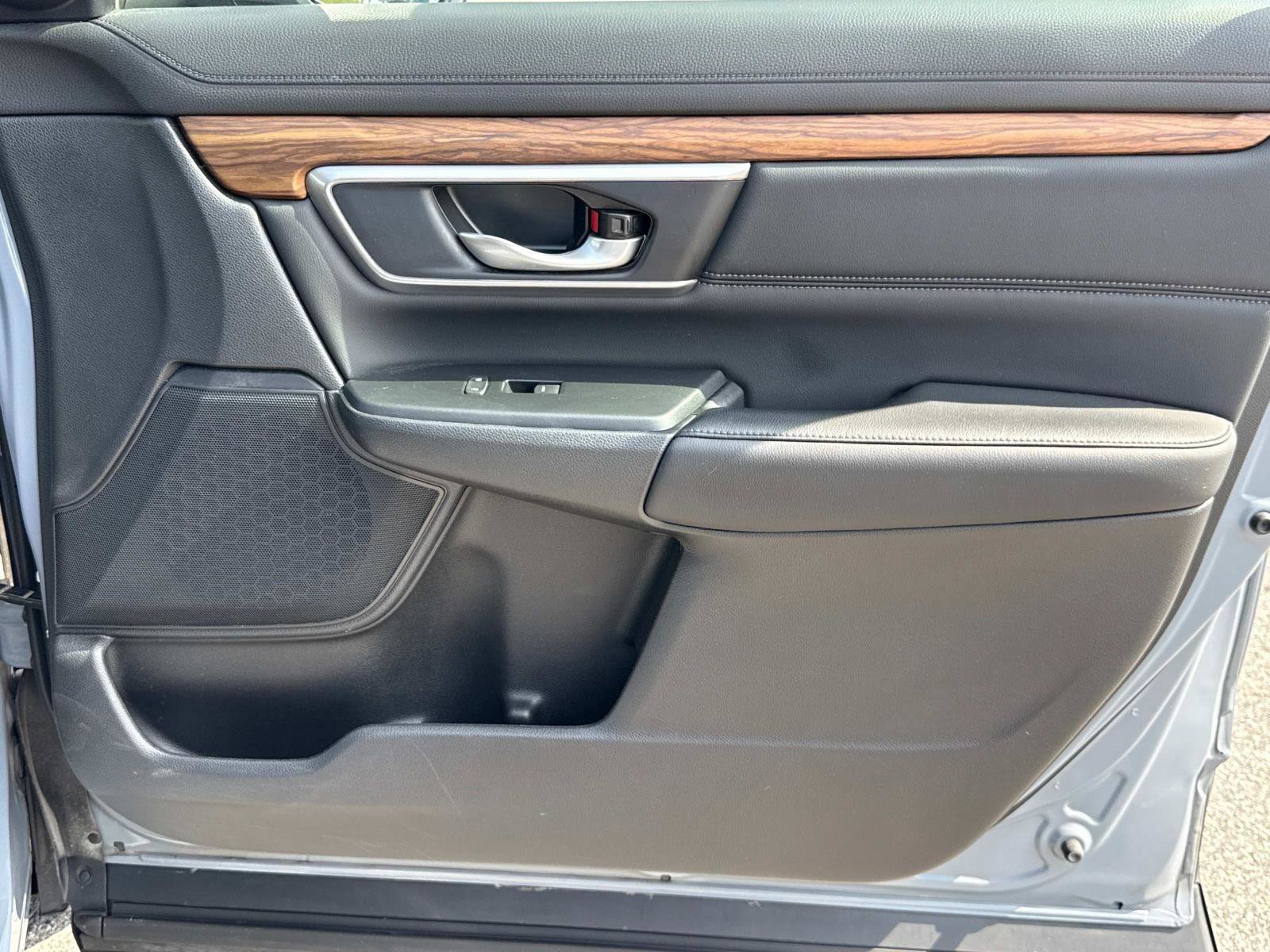 Used 2021 Honda CR-V Touring image 18