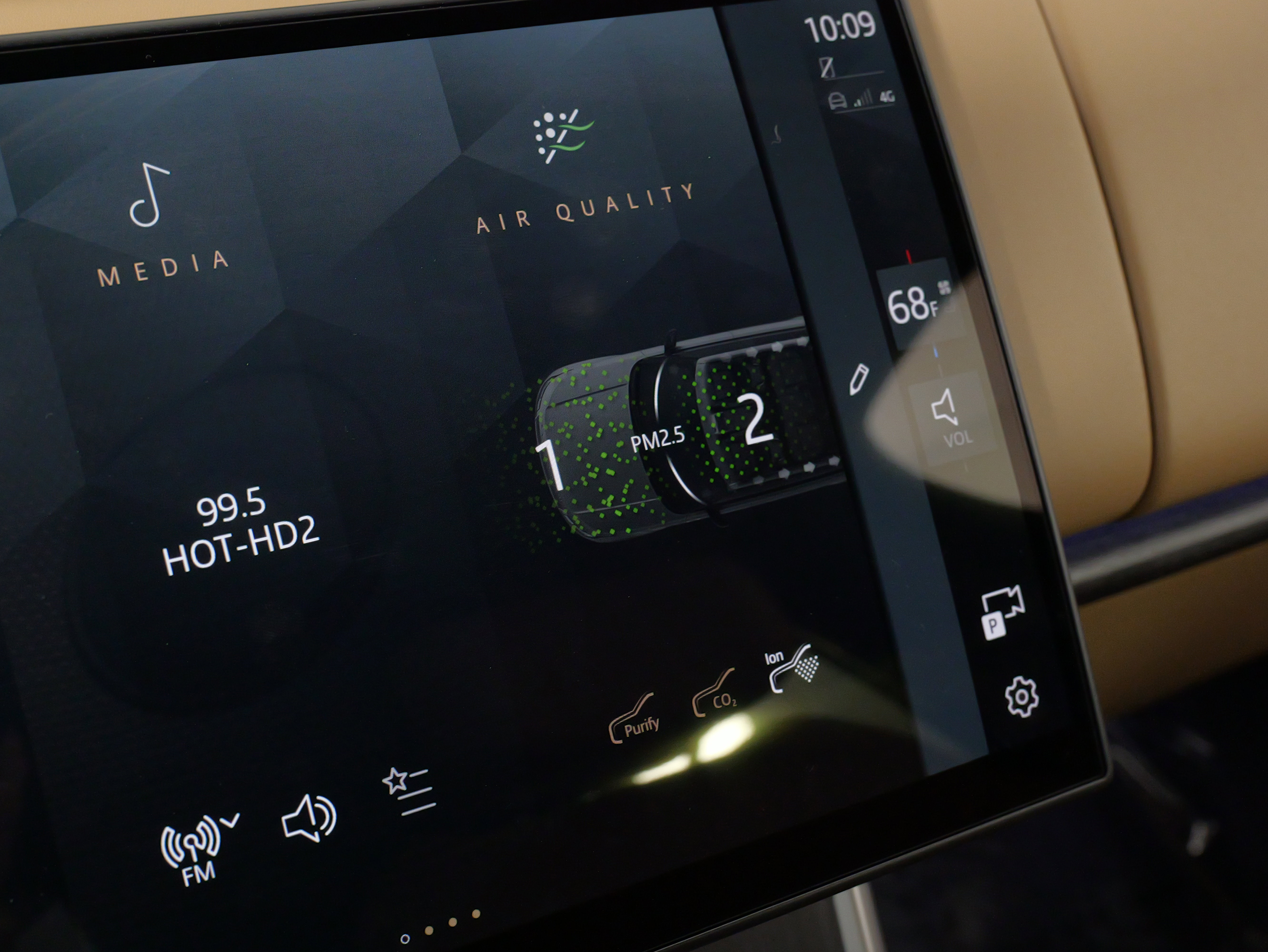 Used 2025 Land Rover Range Rover Autobiography image 63