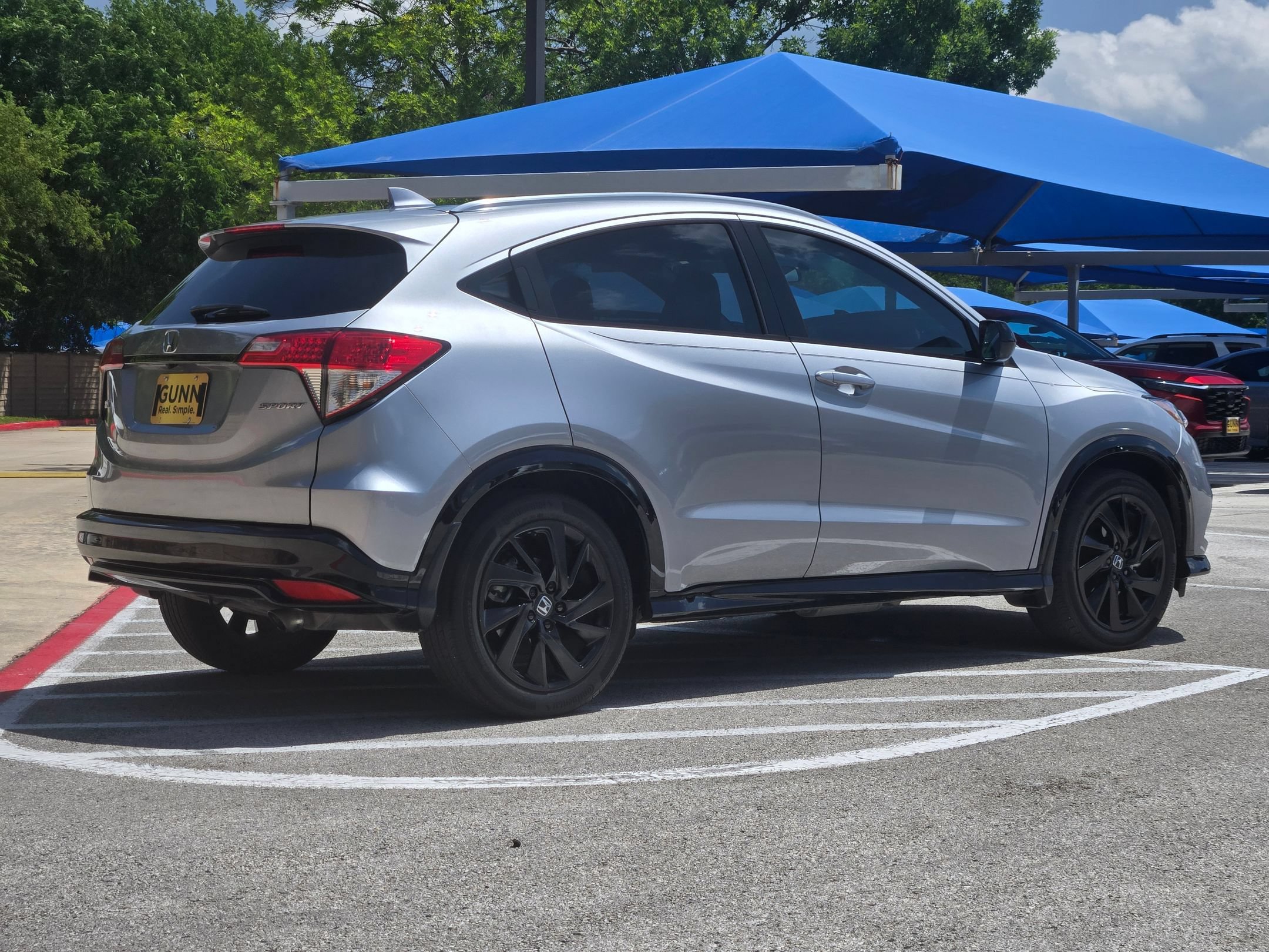 Used 2022 Honda HR-V Sport image 3