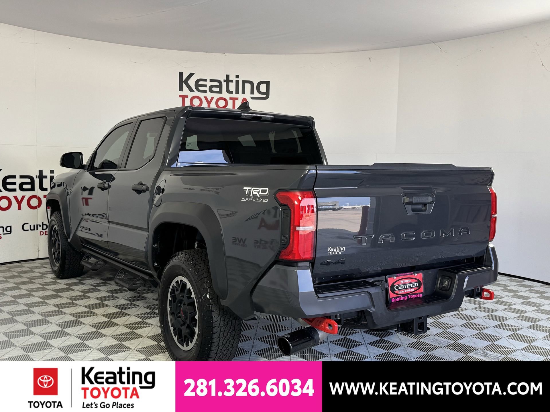 Certified 2025 Toyota Tacoma TRD Off-Road AWD/4WD image 8