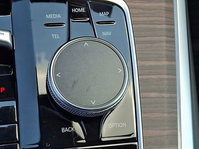 Used 2026 BMW X5 xDrive40i w/ Premium Package AWD/4WD image 16