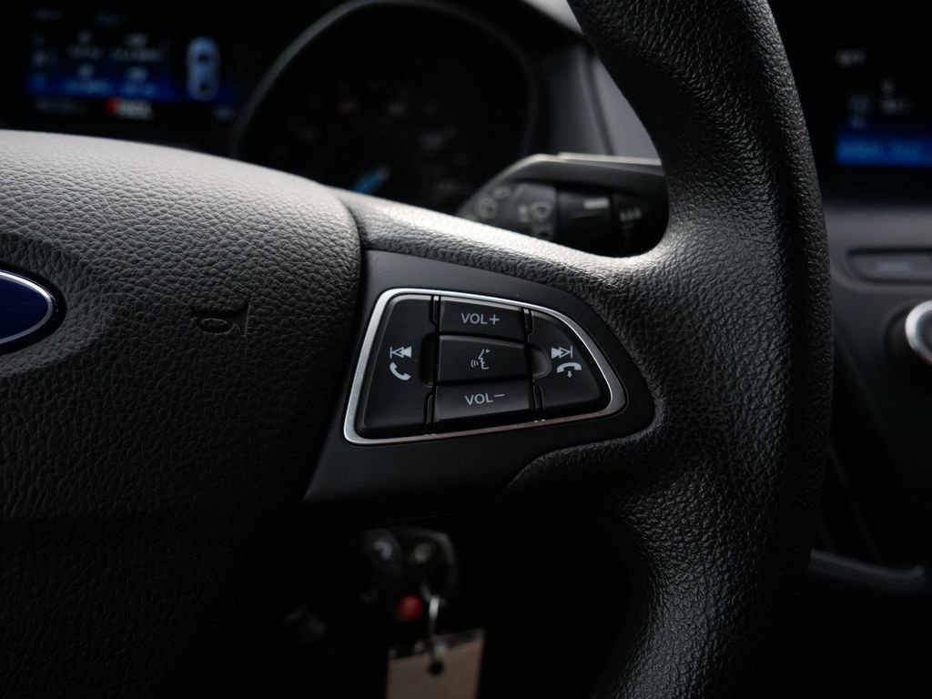 Used 2018 Ford Focus SE image 19