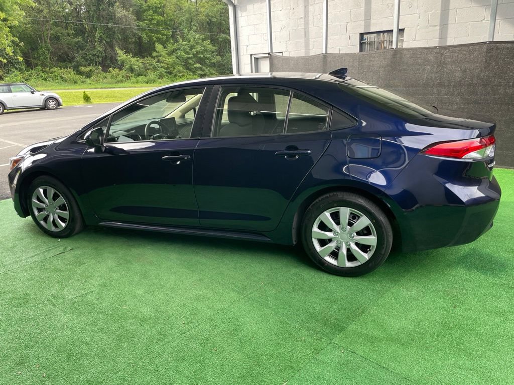 Used 2020 Toyota Corolla LE FWD image 7