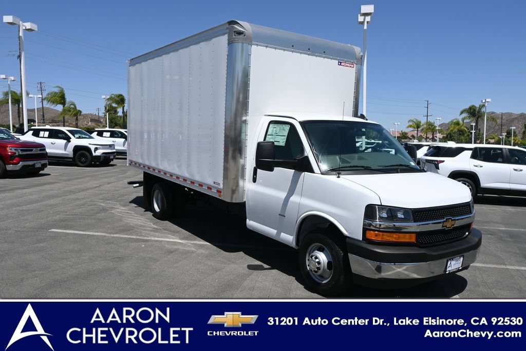 New 2026 Chevrolet Express 3500 w/ Power Convenience Package RWD image 5