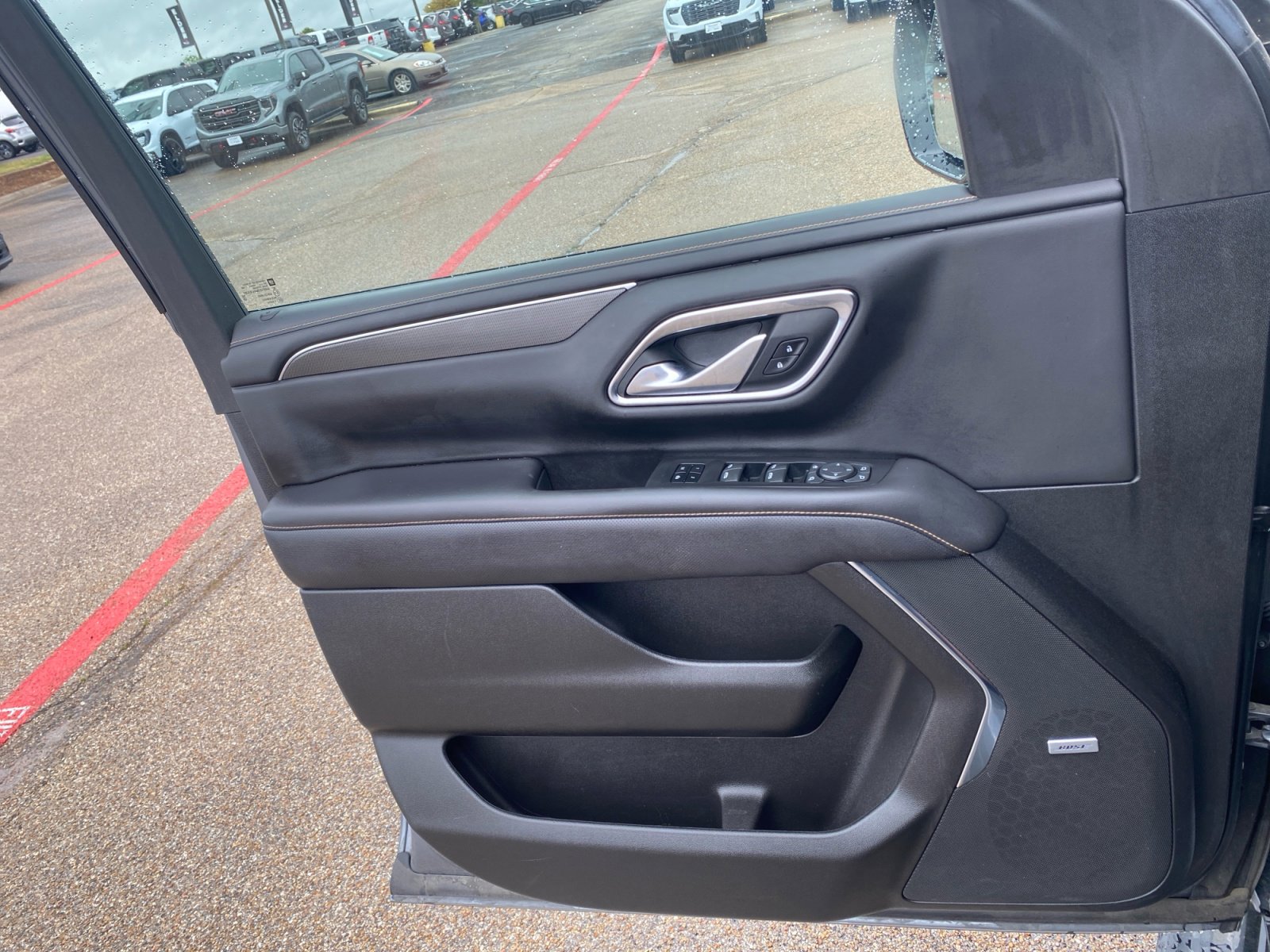 Used 2022 GMC Yukon AT4 w/ AT4 Premium Plus Package image 30