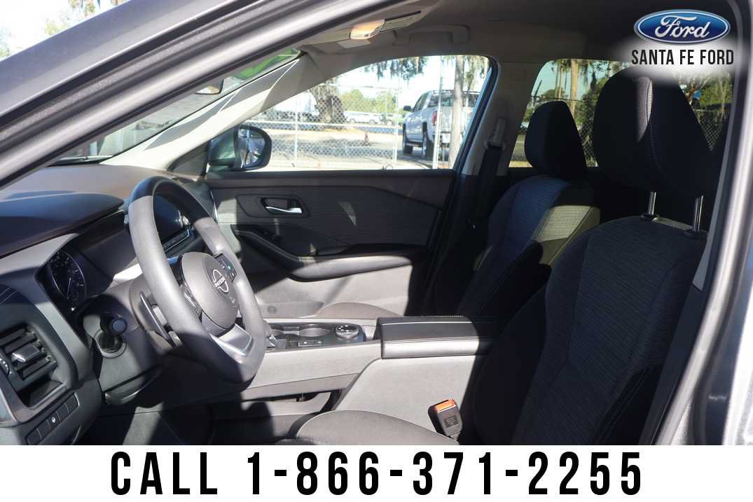 Used 2023 Nissan Rogue SV AWD/4WD image 12