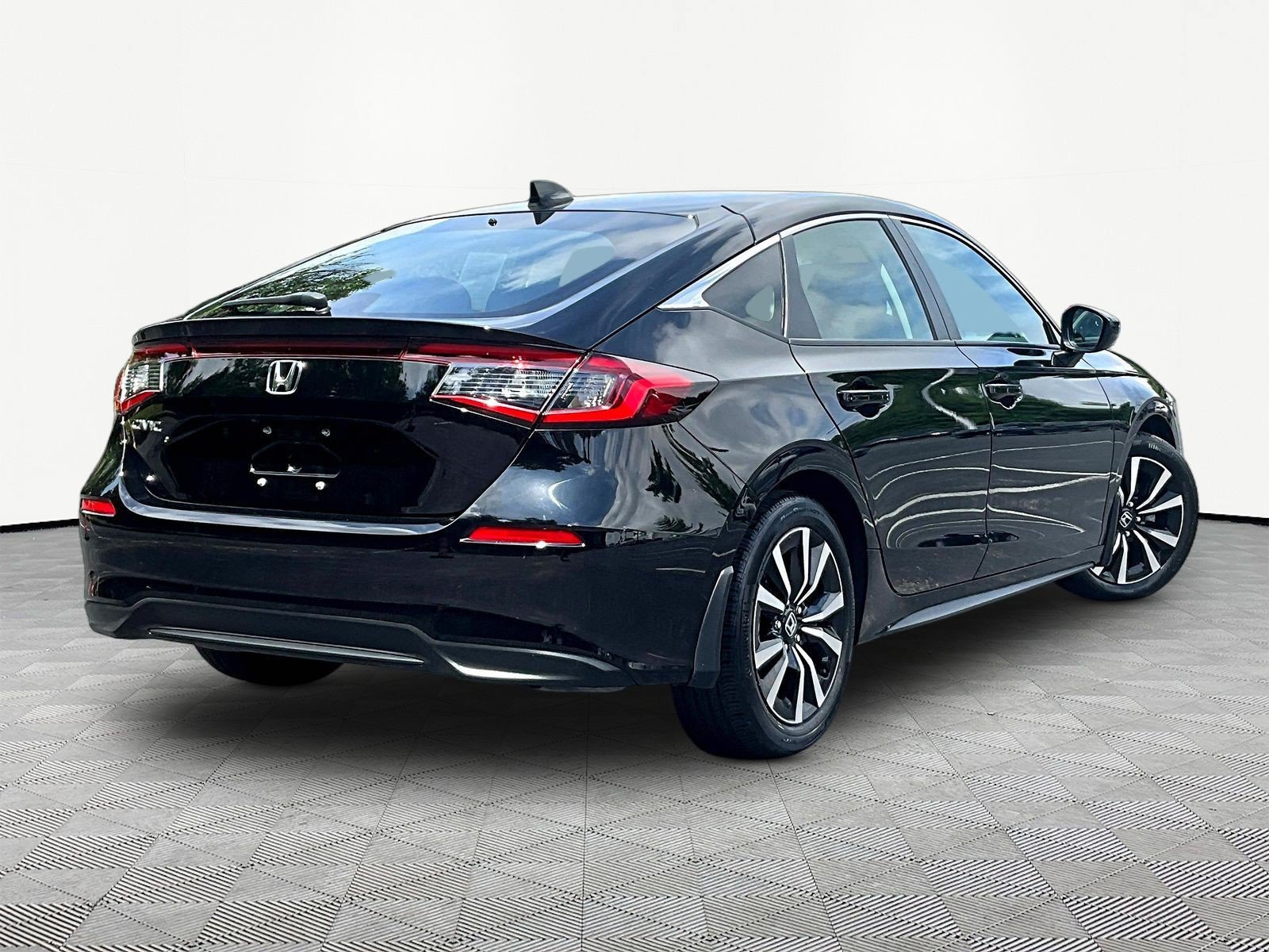 Certified 2024 Honda Civic EX-L image 6