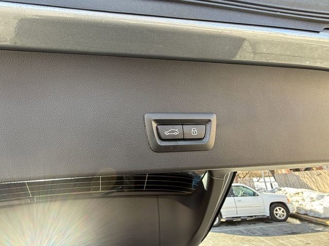 Used 2025 BMW X3 xDrive30i w/ Premium Package image 32