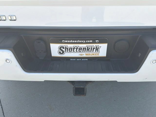 Used 2016 Chevrolet Silverado 1500 LTZ Z71 w/ LTZ Plus Package AWD/4WD image 16