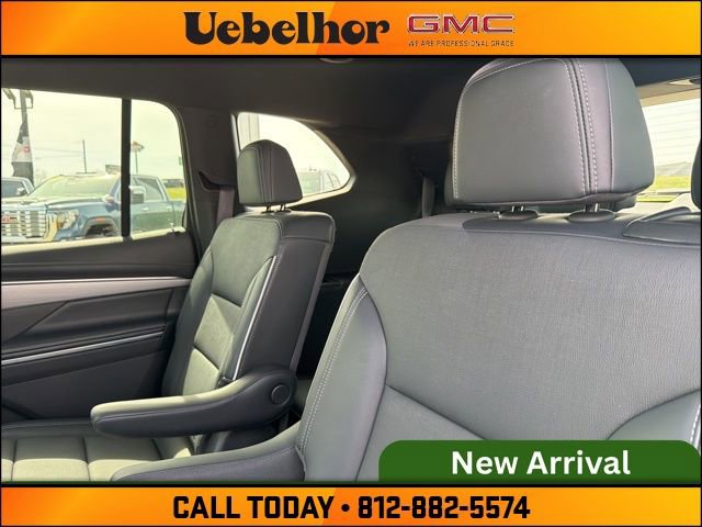 Used 2025 Buick Enclave Preferred image 19