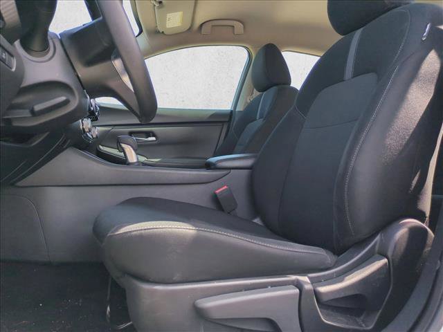 Used 2024 Nissan Sentra SV image 9