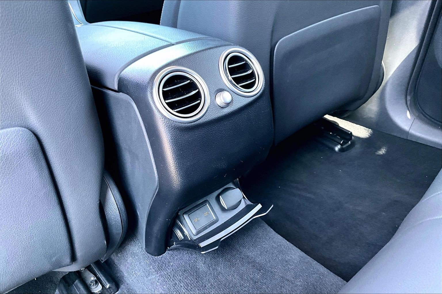Used 2022 Mercedes-Benz GLC 300 image 19