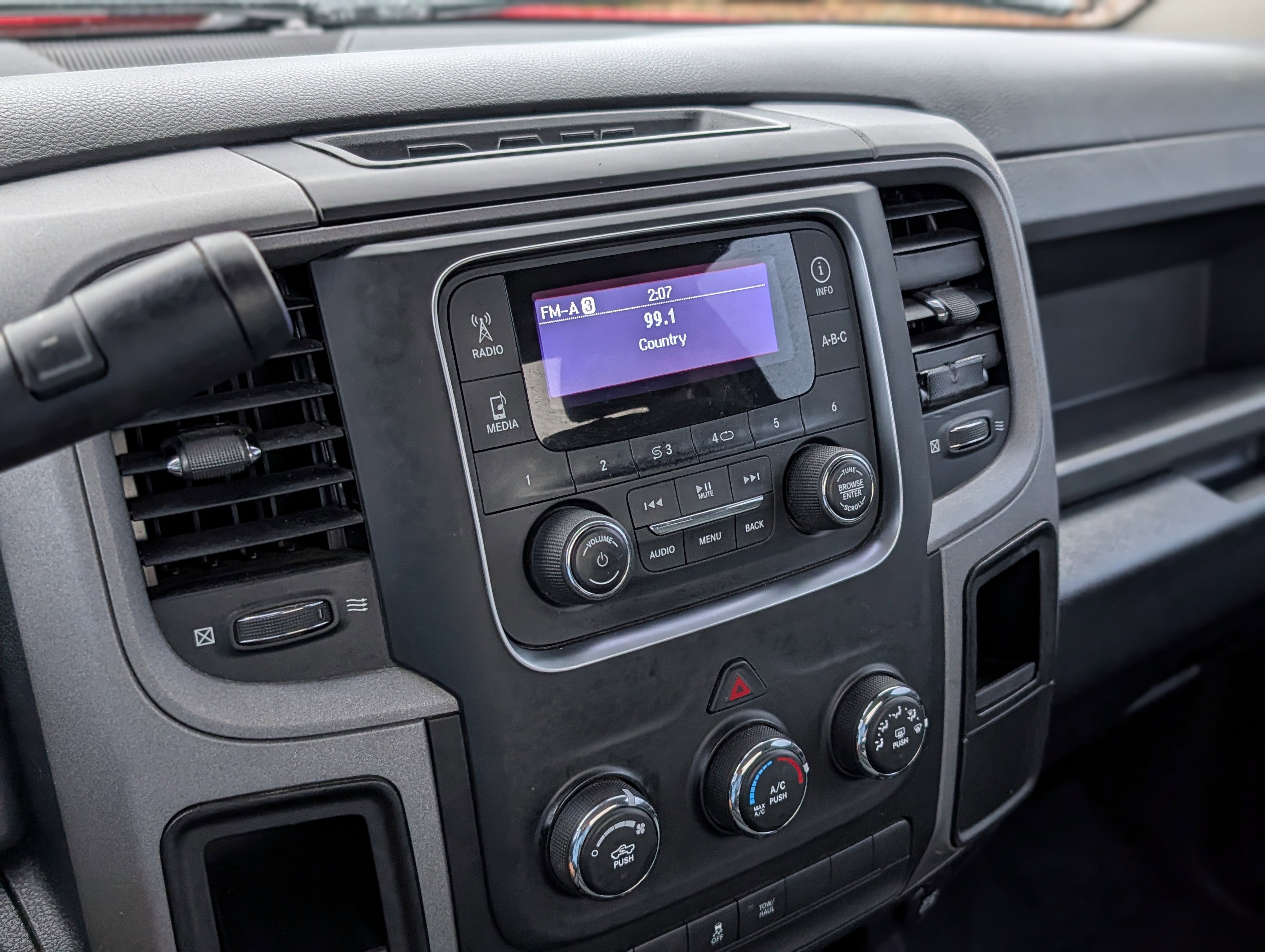 Used 2016 RAM 2500 Tradesman w/ Power & Remote Entry Group image 16