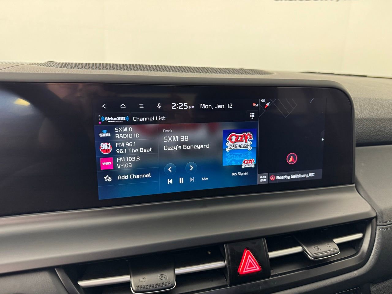 Used 2025 Kia Seltos EX image 16