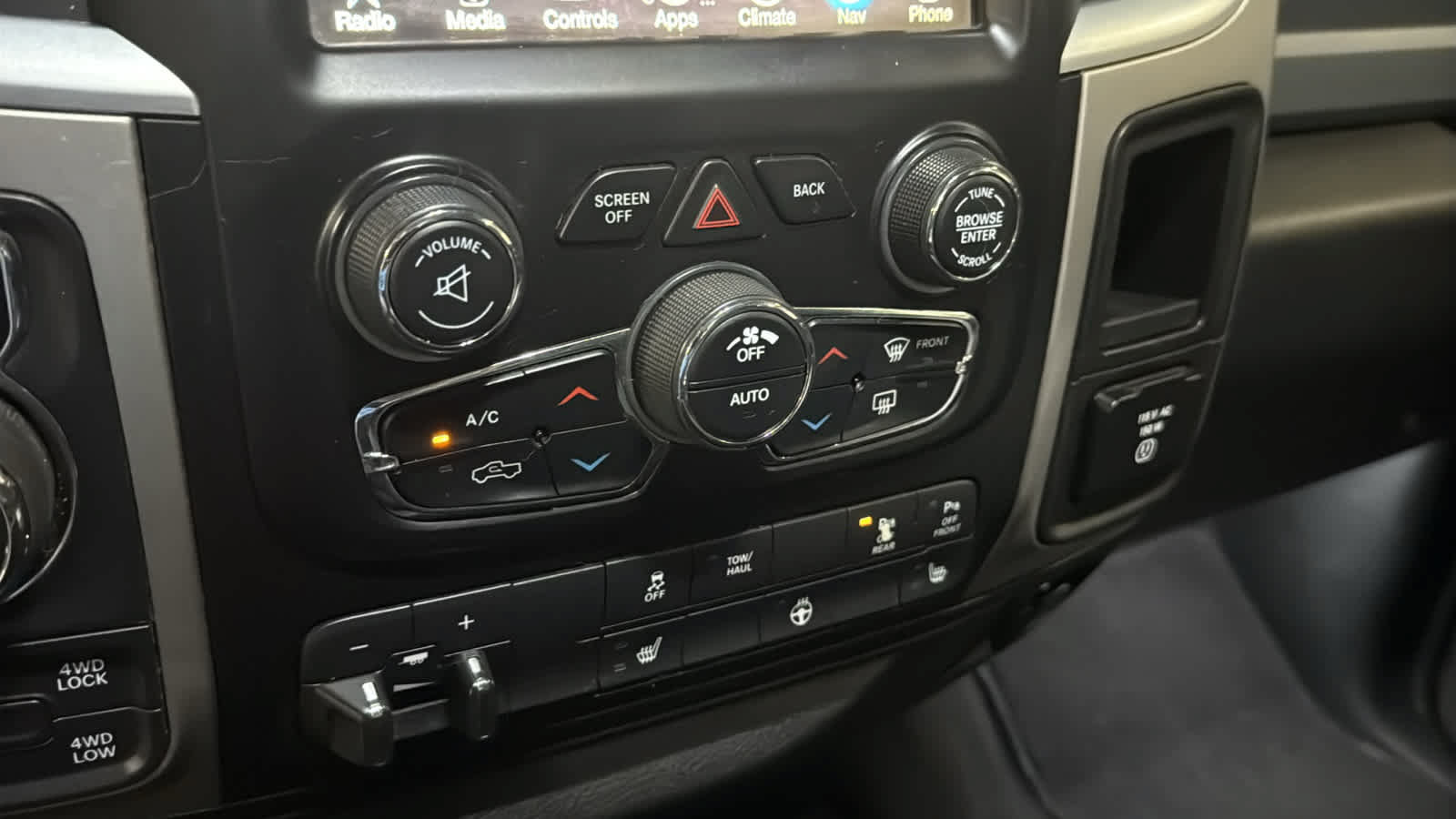 Used 2016 RAM 1500 Big Horn AWD/4WD image 19