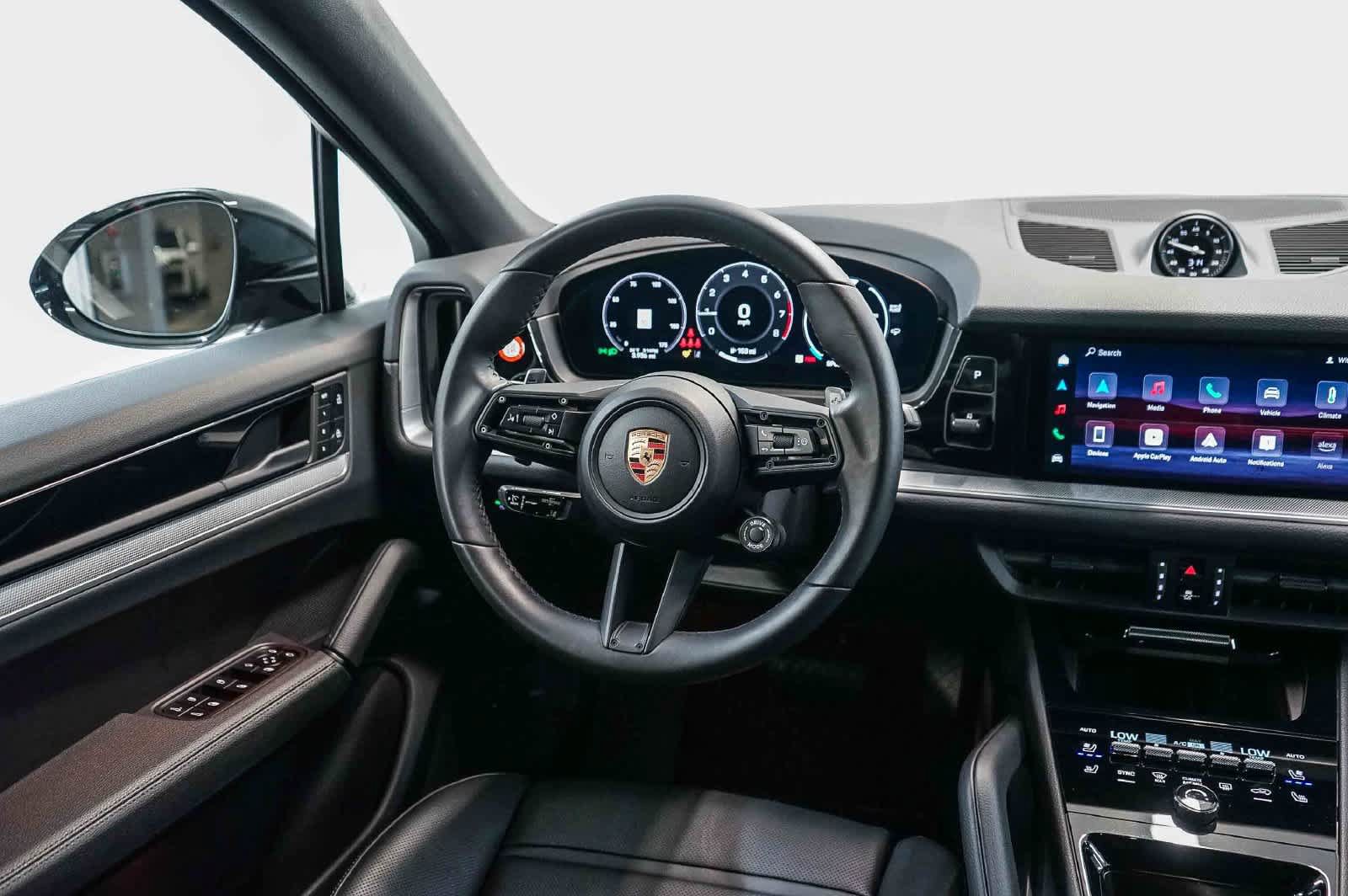 Certified 2026 Porsche Cayenne Coupe AWD/4WD image 18