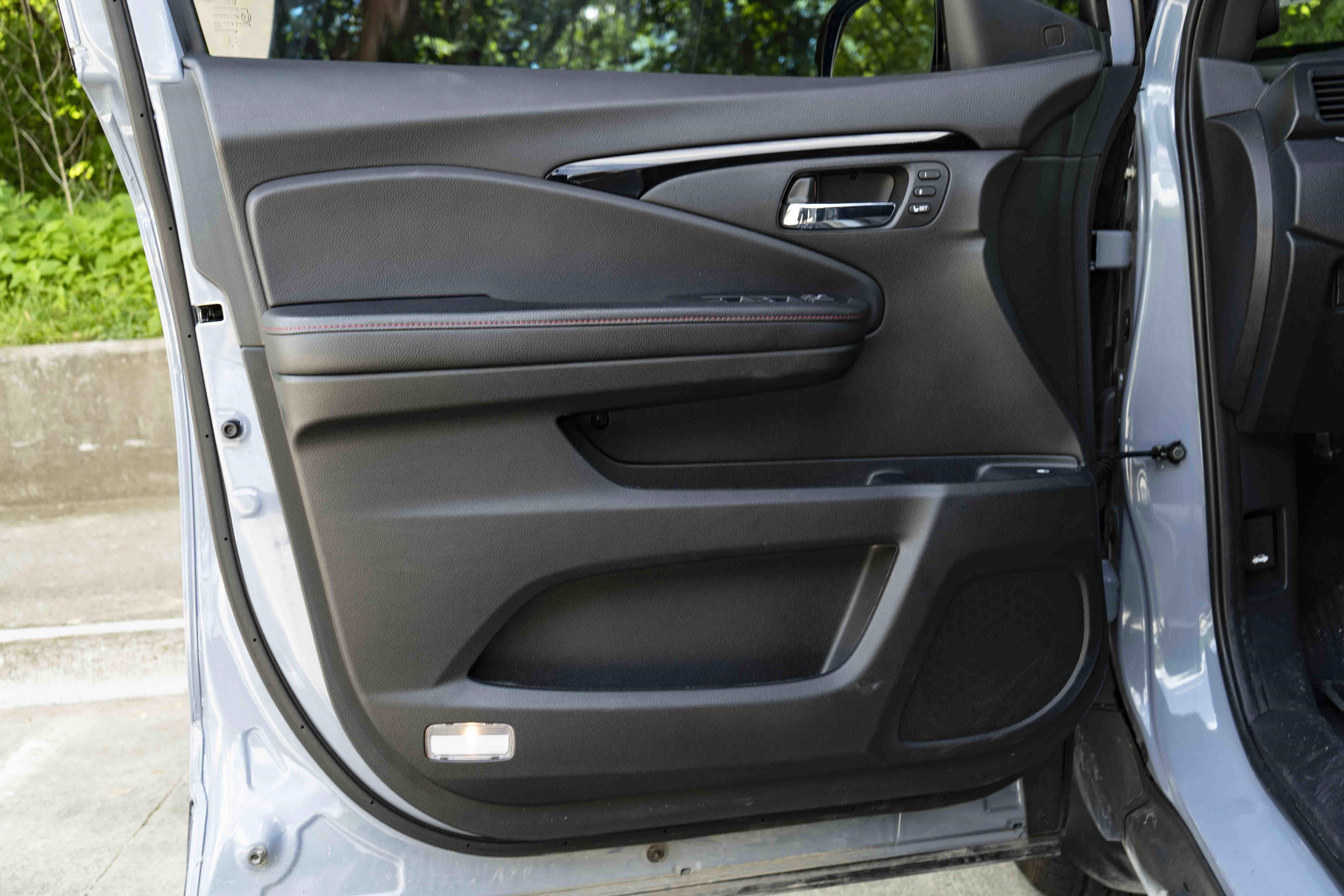 Used 2023 Honda Ridgeline Black Edition image 38