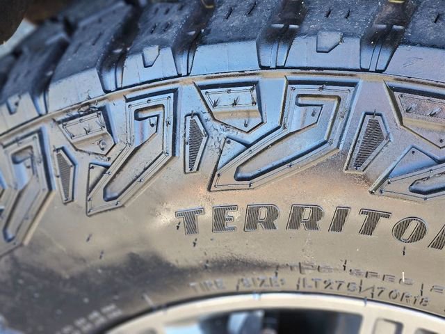 Used 2024 GMC Sierra 1500 AT4X image 11