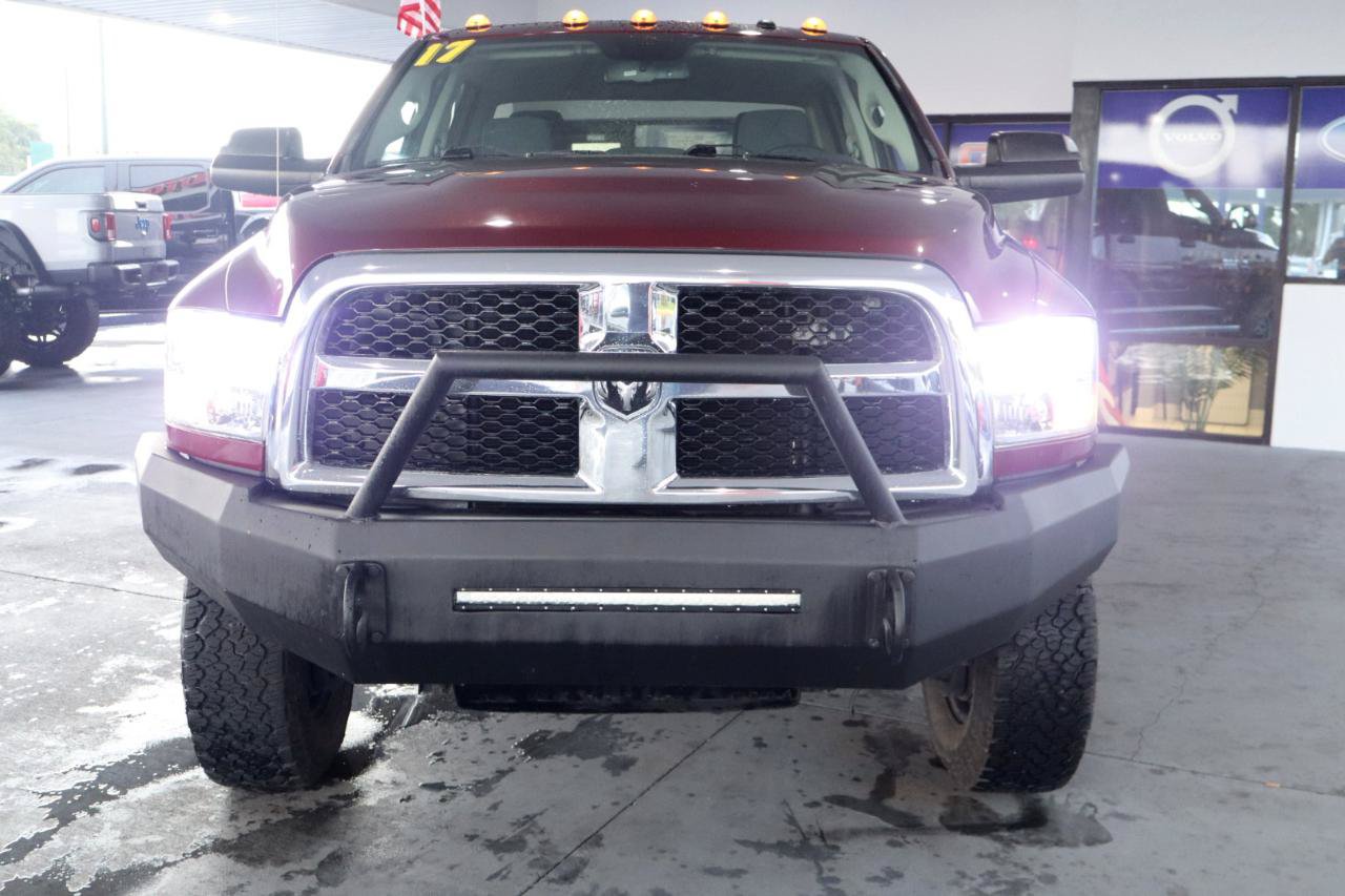 Used 2017 RAM 3500 Tradesman w/ Chrome Appearance Group AWD/4WD image 13