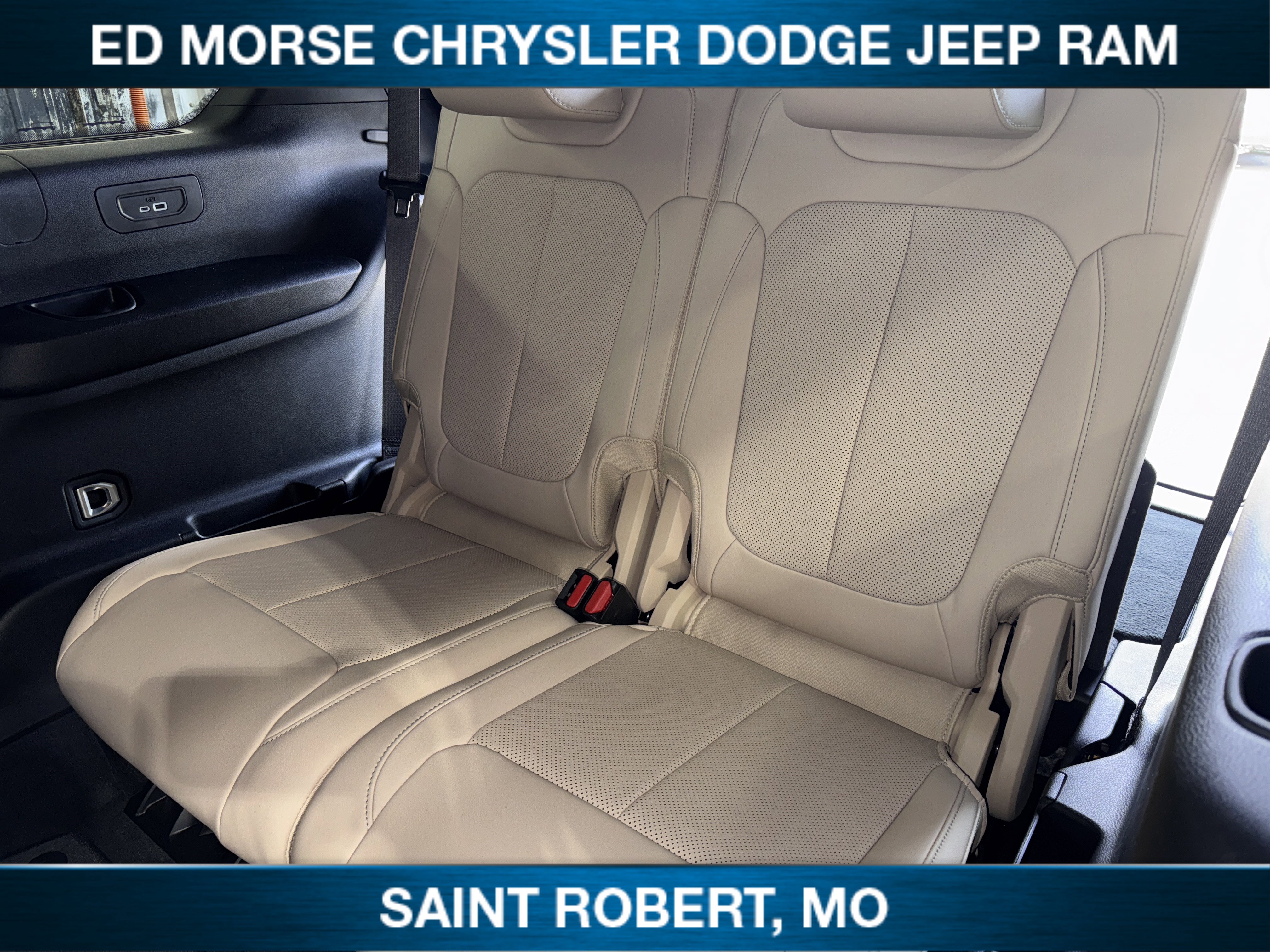 New 2025 Jeep Grand Cherokee L Limited w/ Luxury Tech Group II image 31