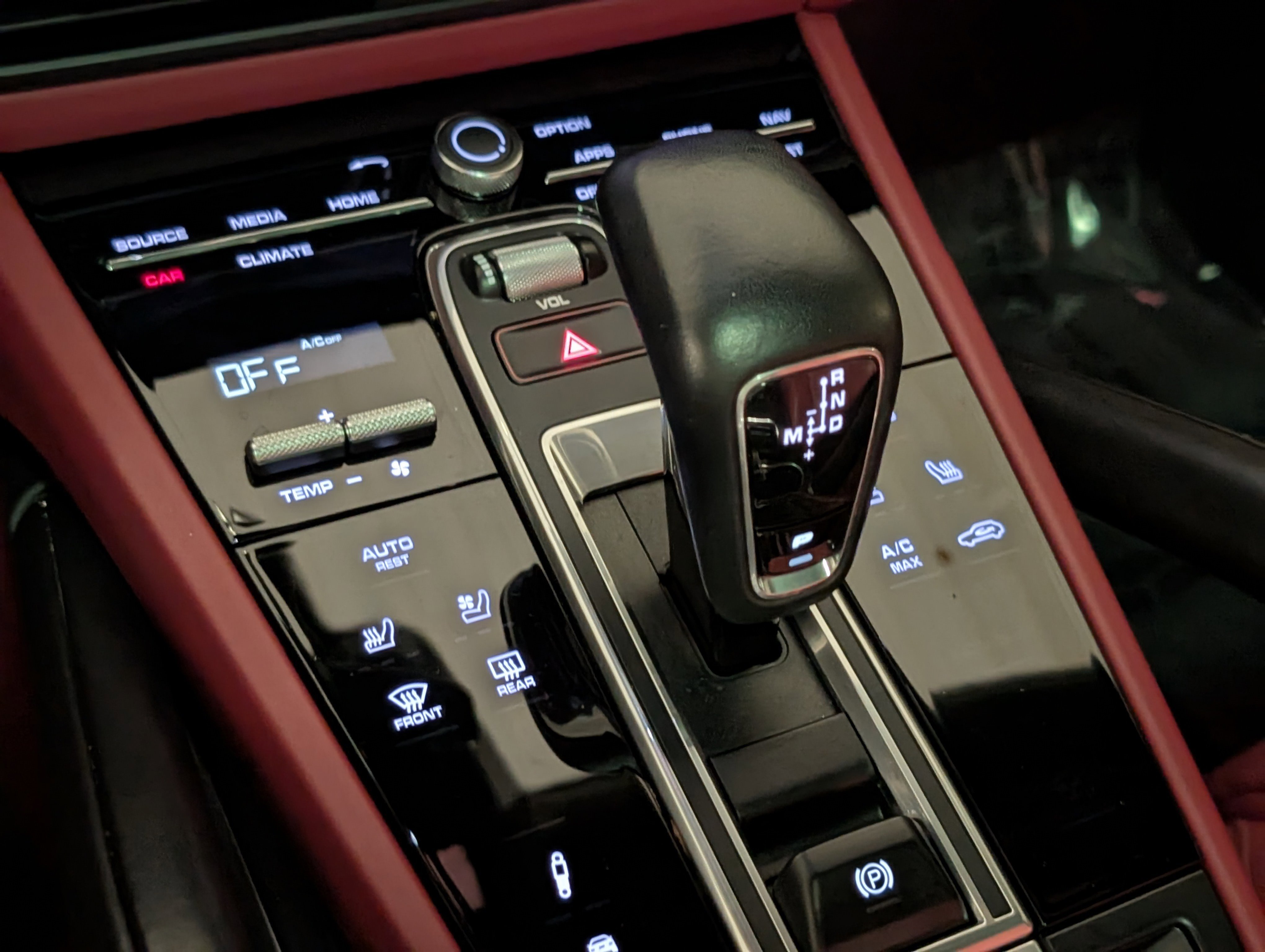 Certified 2022 Porsche Cayenne Turbo image 37