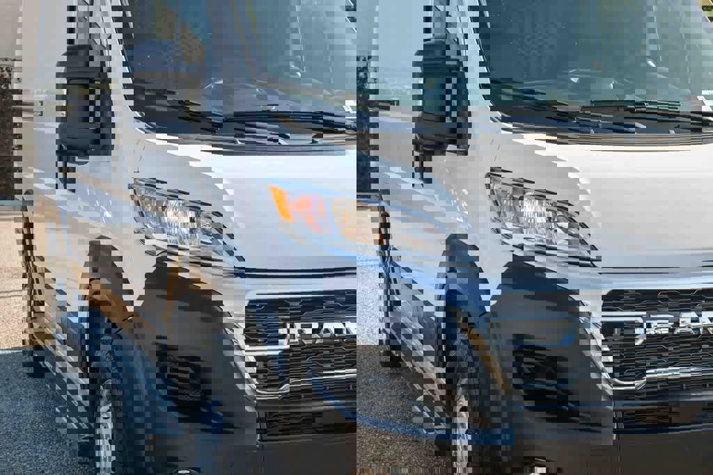 Used 2023 RAM ProMaster 2500 image 4