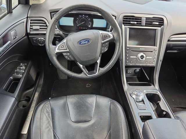 Used 2019 Ford Fusion Titanium AWD/4WD image 13