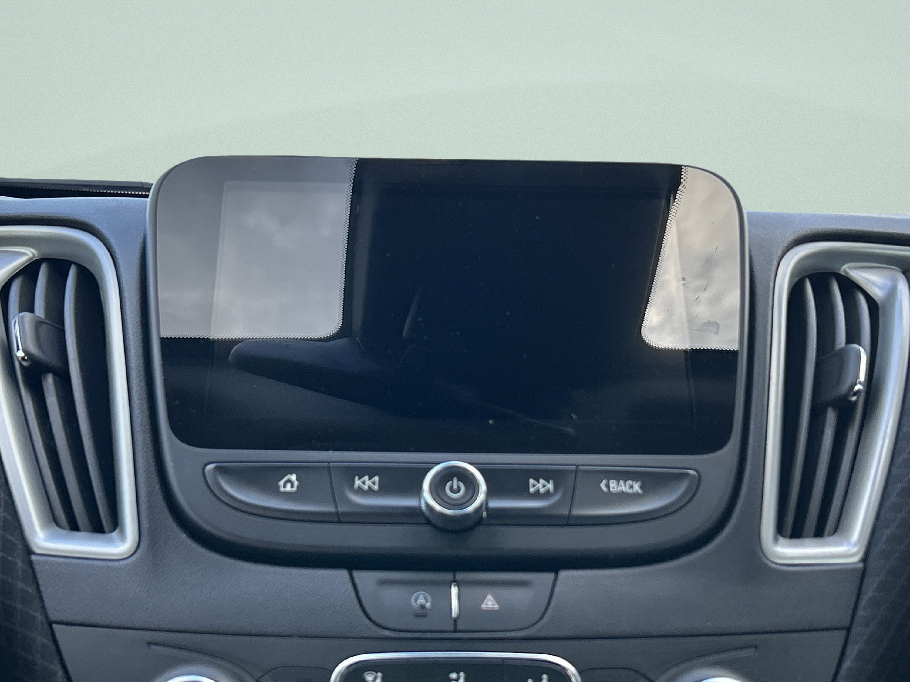 Used 2024 Chevrolet Malibu LT image 18