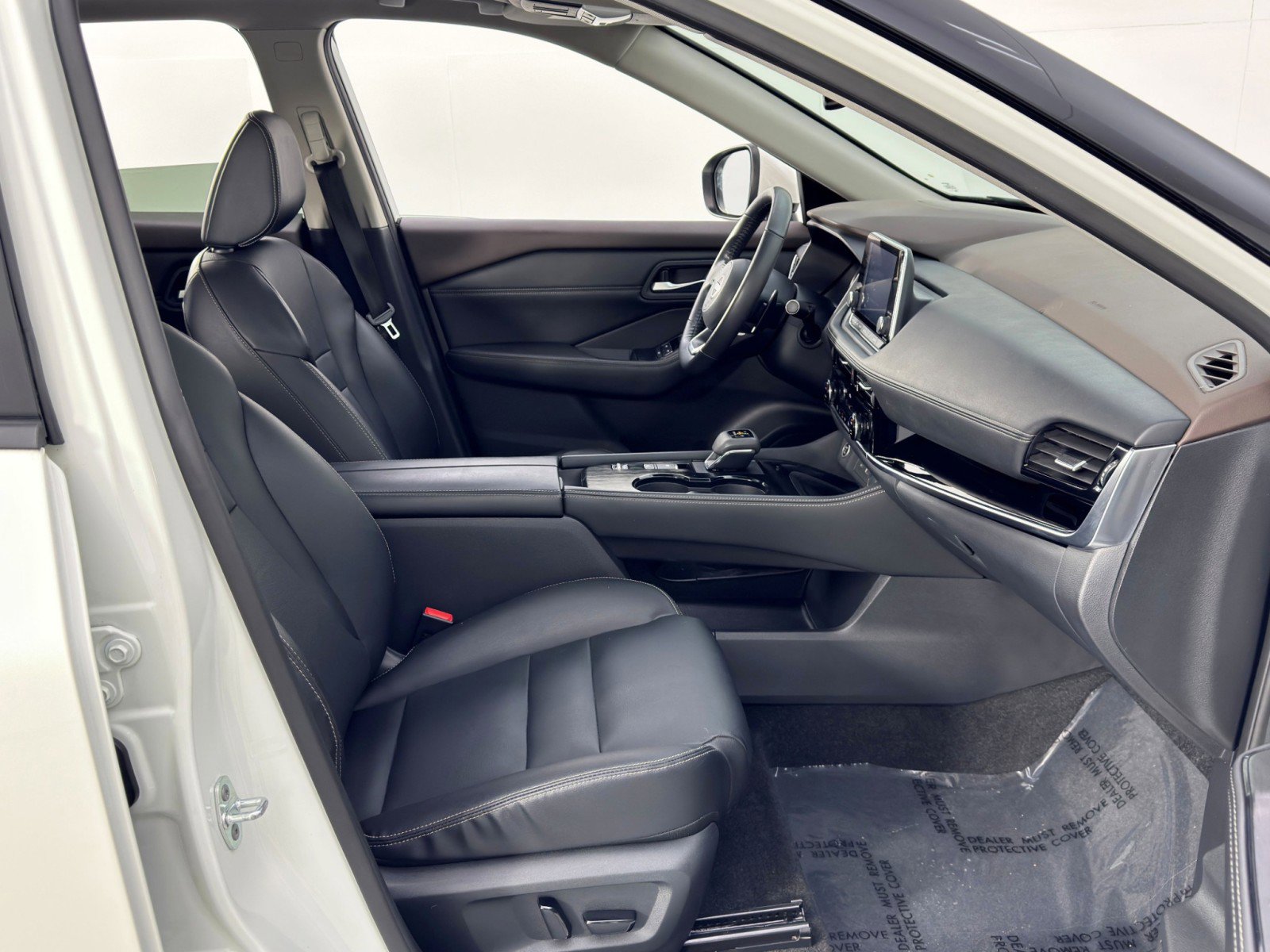 Used 2022 Nissan Rogue SL image 15