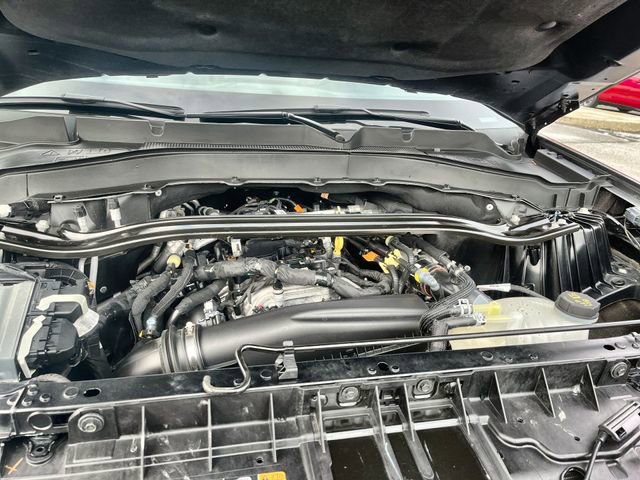 Used 2025 Ford Explorer ST-Line image 19