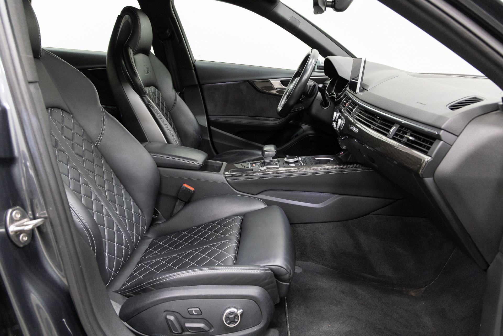 Used 2018 Audi S4 Premium Plus w/ Navigation Package image 14