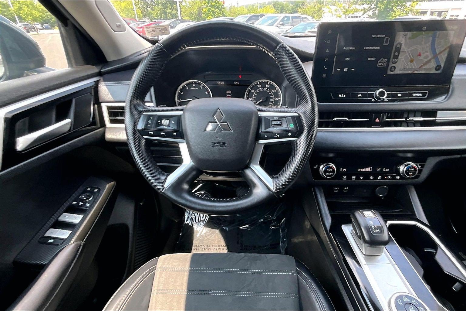 Used 2025 Mitsubishi Outlander SE AWD/4WD image 5