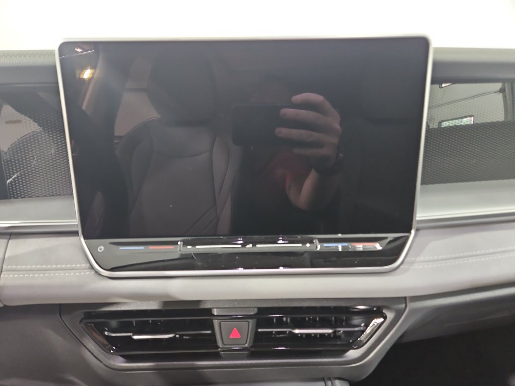 New 2026 Volkswagen Tiguan SE AWD/4WD image 18