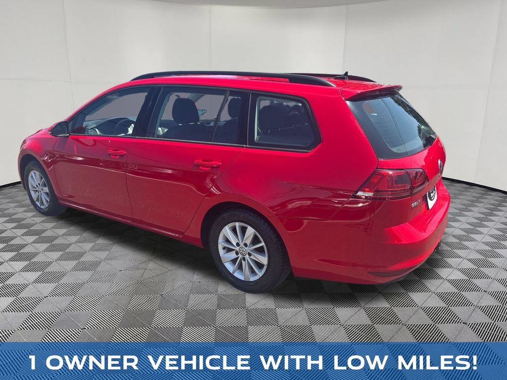 Used 2017 Volkswagen Golf S FWD image 3