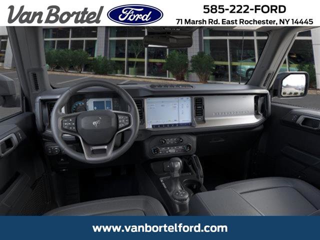 Used 2025 Ford Bronco Badlands image 55