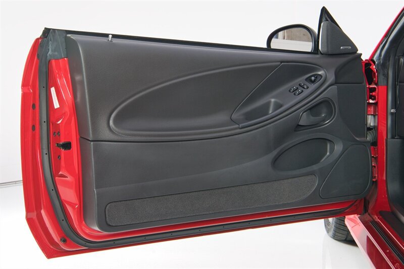 Used 2003 Ford Mustang Mach 1 RWD image 18