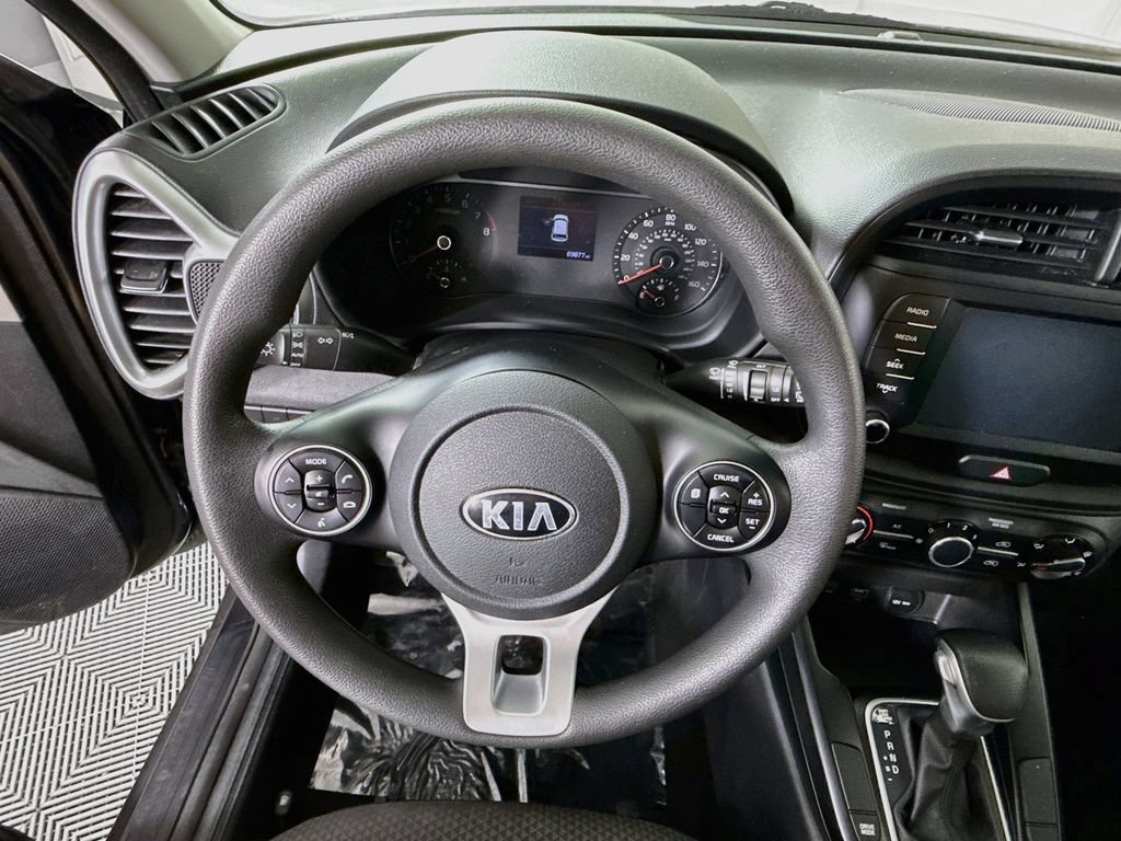 Used 2020 Kia Soul LX FWD image 18