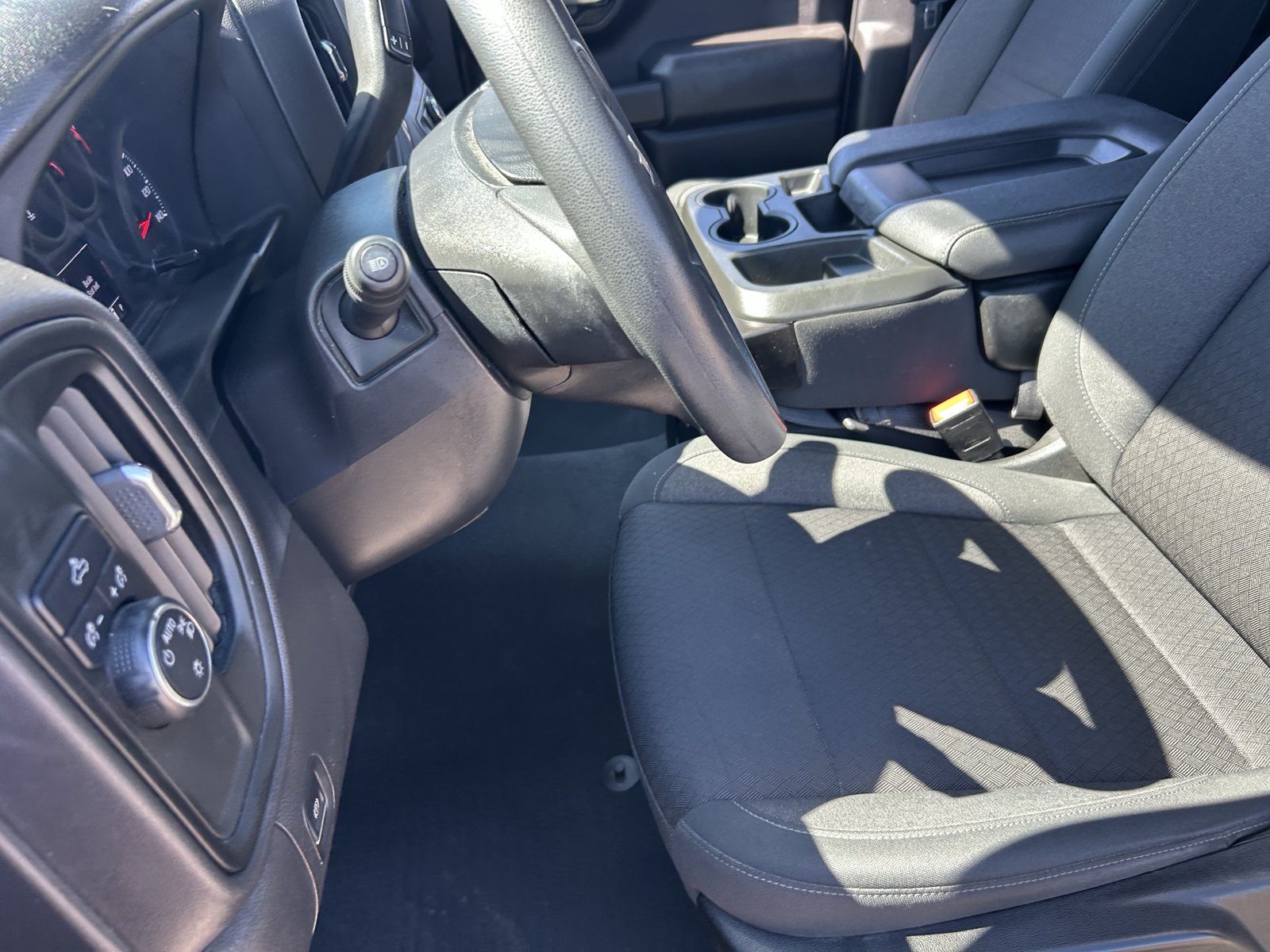 Used 2022 Chevrolet Silverado 1500 Custom RWD image 14