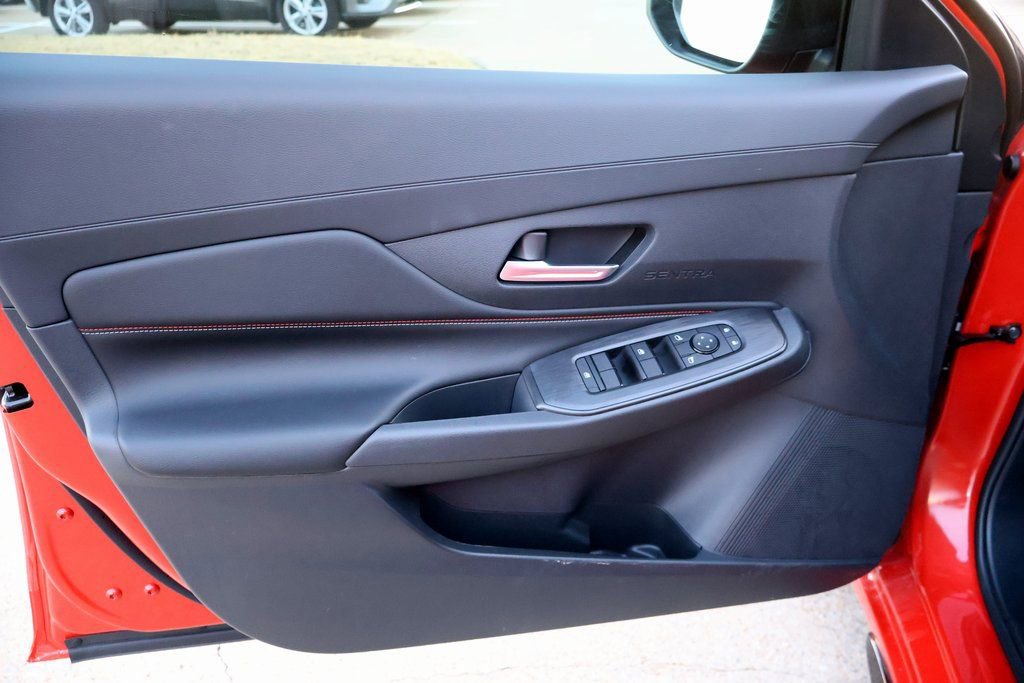 New 2026 Nissan Sentra SR w/ Floor Mat Package FWD image 12