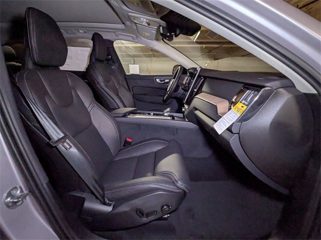New 2026 Volvo XC60 B5 Ultra w/ Climate Package PRO image 30
