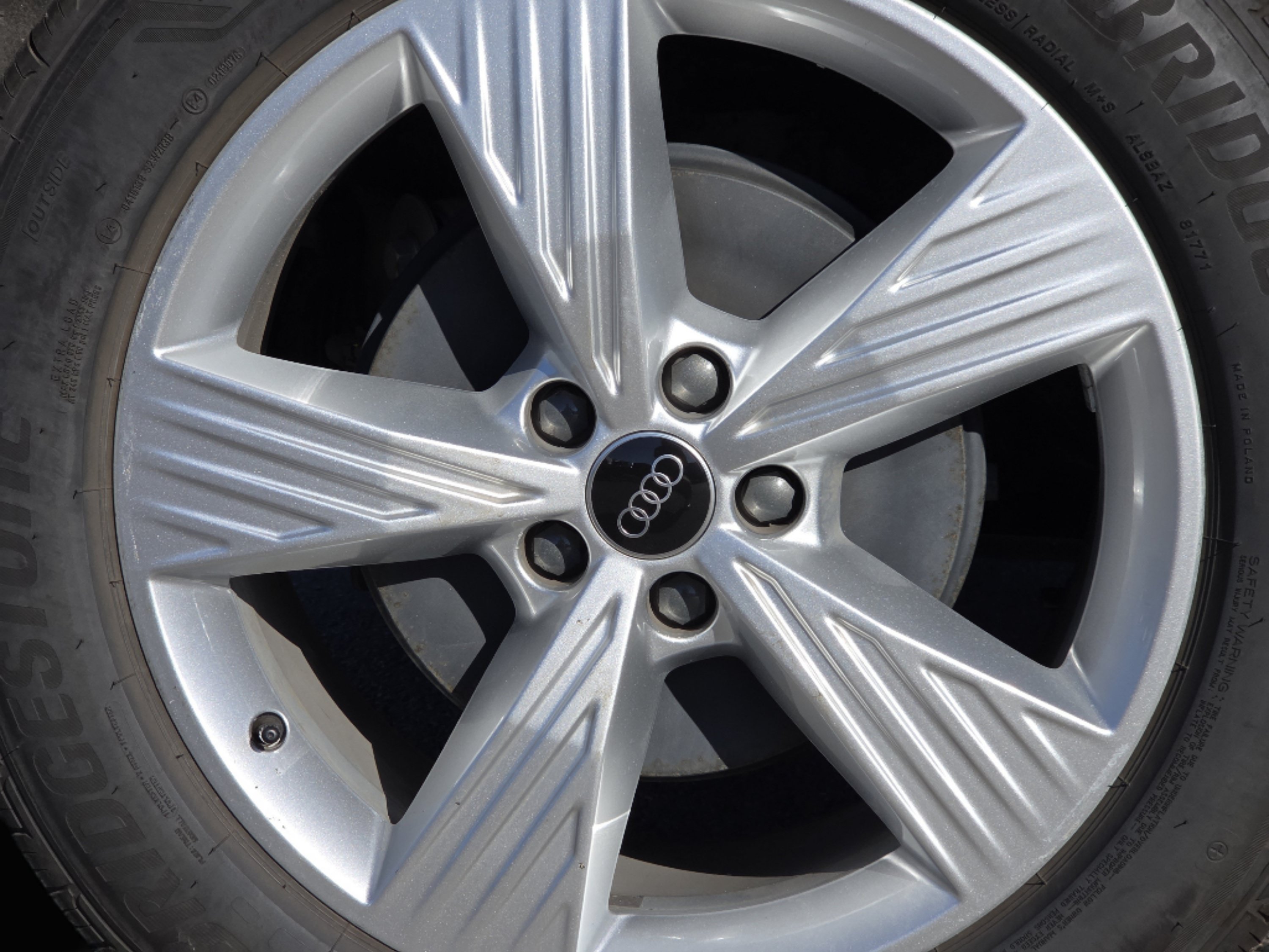 Used 2023 Audi Q4 e-tron Premium Plus w/ Premium Plus AWD/4WD image 18