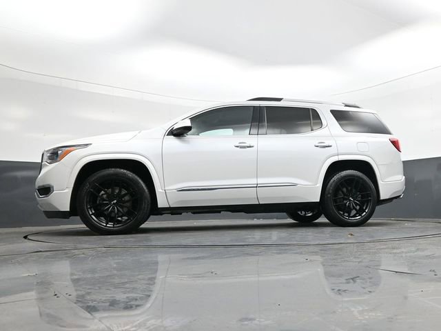 Used 2017 GMC Acadia Denali w/ Technology Package image 32